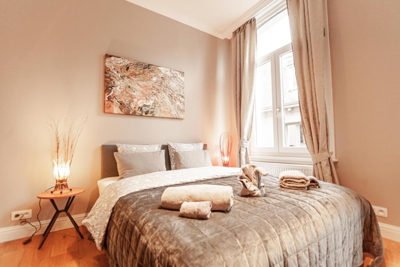 Luxury Suites Palace By Rikas Hotels Antwerpen Eksteriør bilde