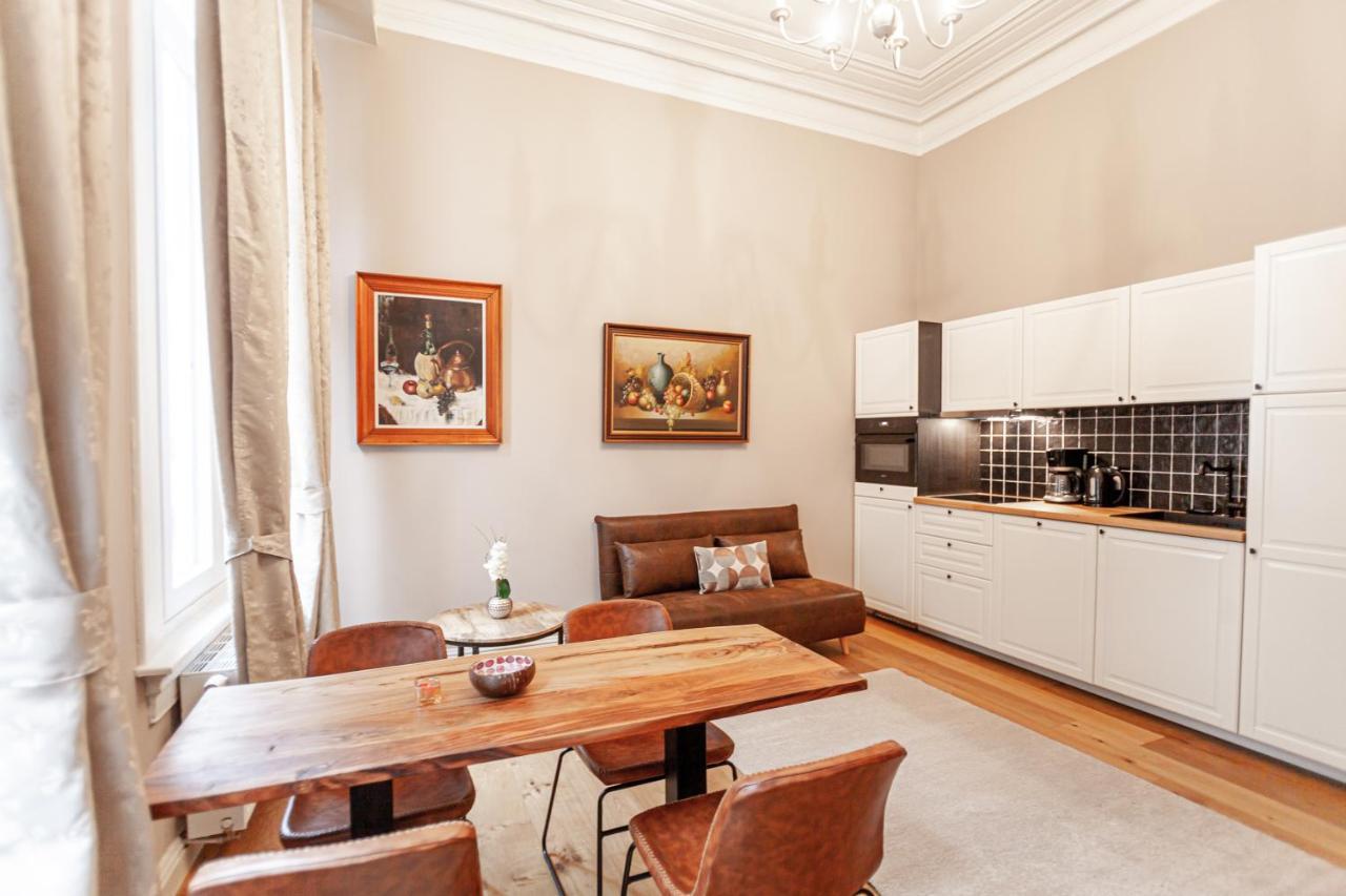 Luxury Suites Palace By Rikas Hotels Antwerpen Eksteriør bilde