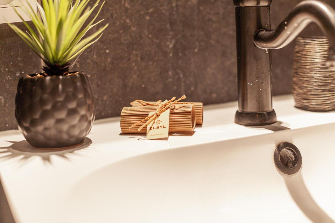 Luxury Suites Palace By Rikas Hotels Antwerpen Eksteriør bilde